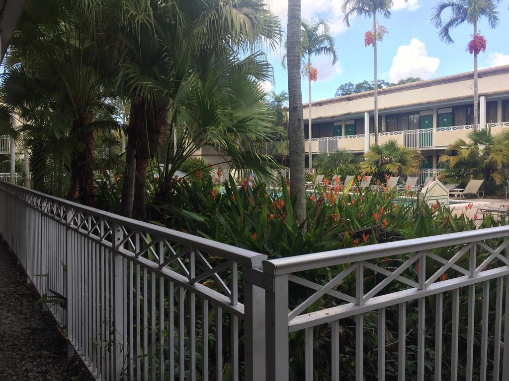 Sawgrass Inn & Conference Center Plantation Eksteriør billede